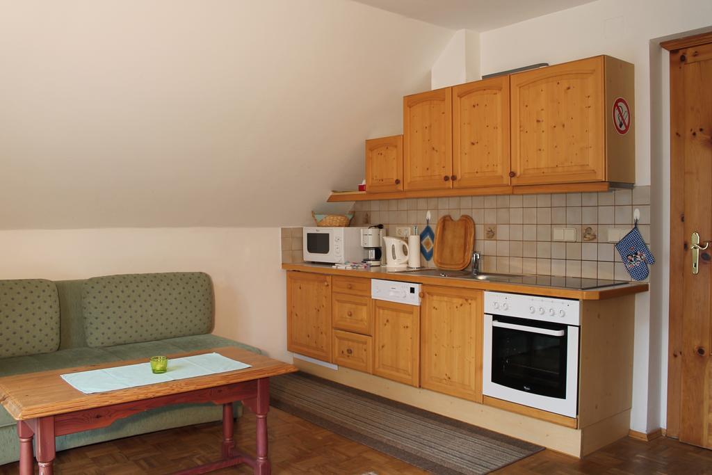 Haralds Ferienwohnungen Bad Kleinkirchheim Room photo